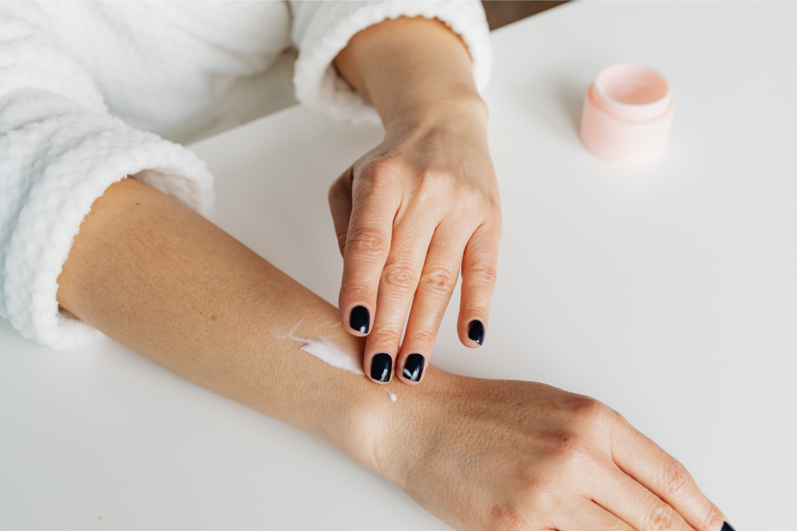 Dermatitis Symptoms: Signs, Causes and What to Look For