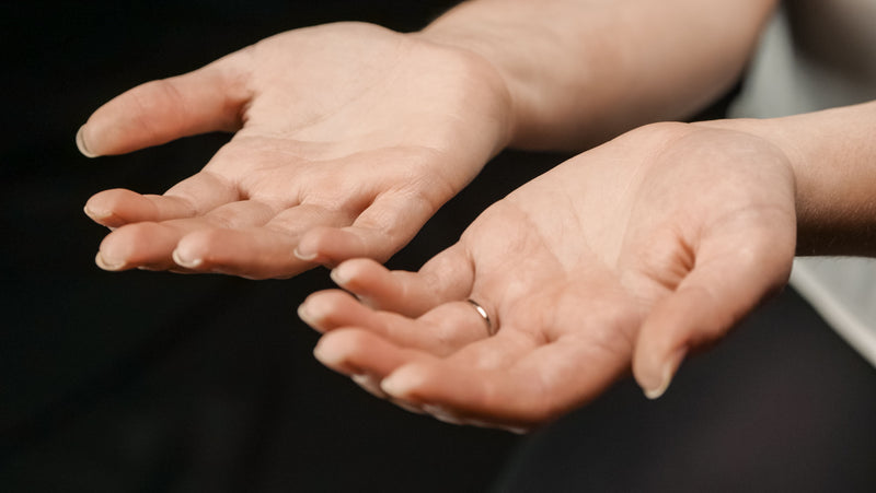 Dyshidrotic Eczema Treatment: How to Manage Flare-Ups and Support Your Skin