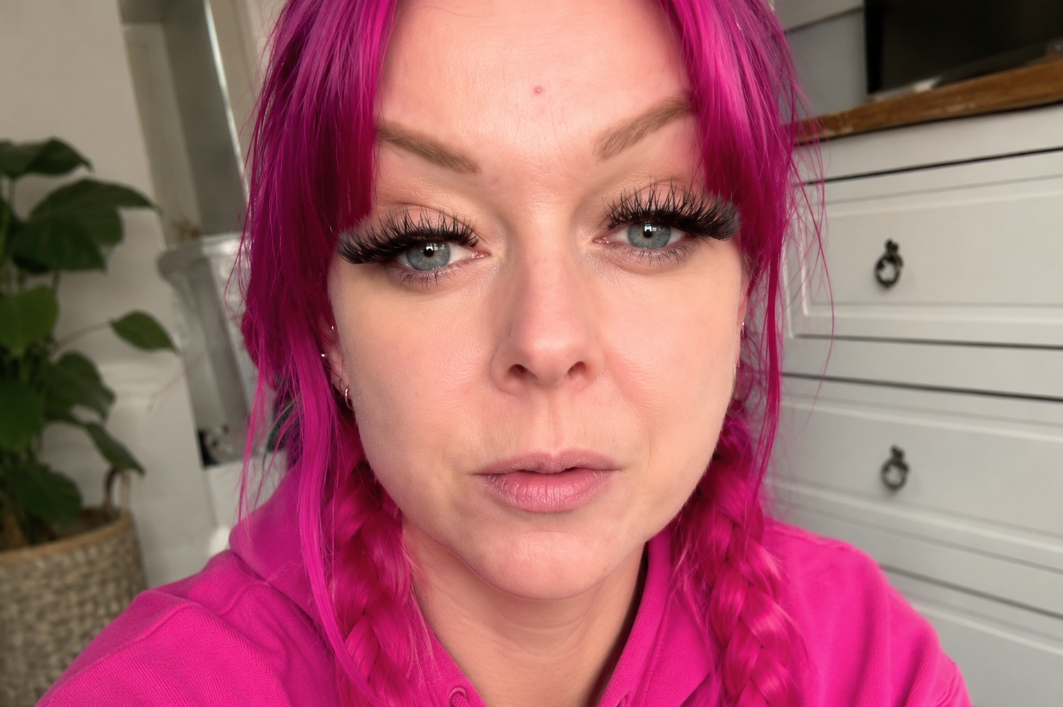 mma discussing her experience of managing dyshidrotic eczema with a consistent skincare routine.